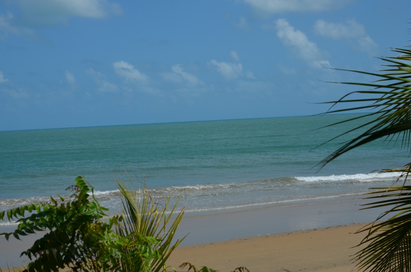 Widok z okna na zjawiskową plażę w Icaraizinho... tym razem Sean spisał się lepiej niż w Ilha do Guajiru z doborem zakwaterowania.